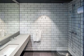 Verdunkelungsvorhänge, schallisolierte Zimmer, kostenloses WLAN