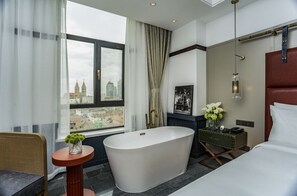 Chambre Double Panoramique | Baignoire relaxante profonde
