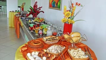 Bao gồm bữa sáng buffet hàng ngày