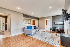 House (4 Bedrooms) | Living area | TV, fireplace - Discovery Park House (Wheat Ridge)