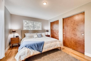 House (4 Bedrooms) | 4 bedrooms, iron/ironing board, travel crib, WiFi - Discovery Park House (Wheat Ridge)