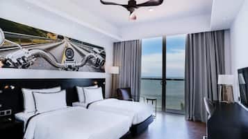 Ropa de cama de alta calidad, minibar, caja fuerte