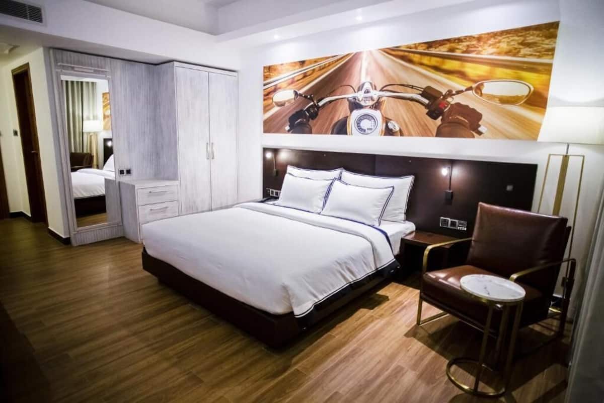 1 habitación, ropa de cama de alta calidad y minibar