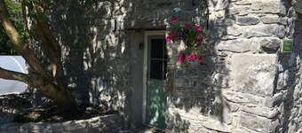 Cozy Irish cottage, located on the Wild Atlantic Way!