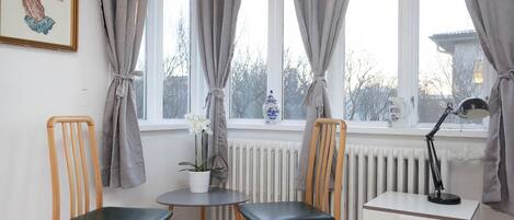 Huoneisto, 4 makuuhuonetta | 4 makuuhuonetta, ilmainen Wi-Fi, vuodevaatteet