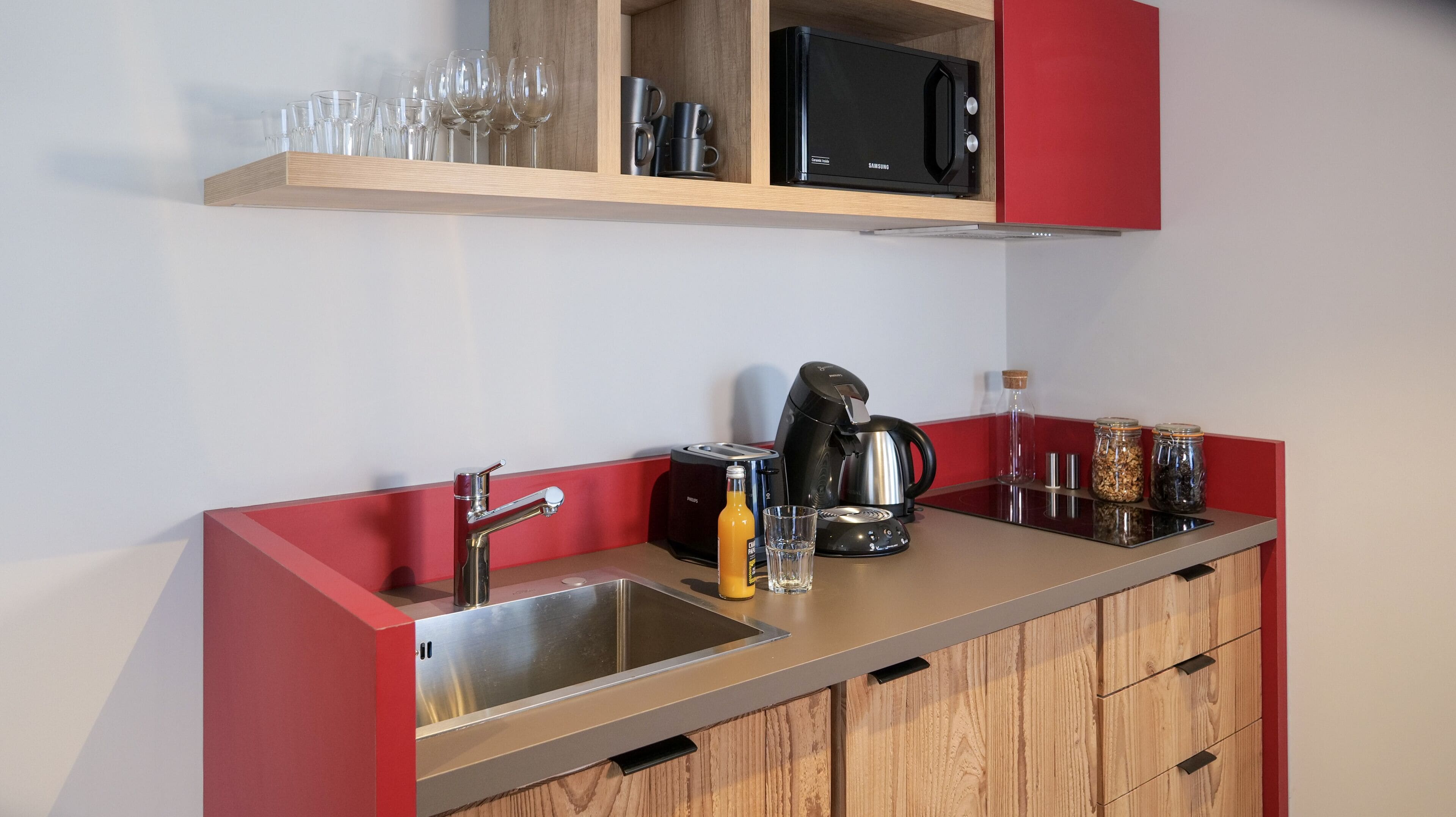 comfort apartment (3 pièces) | private kitchenette