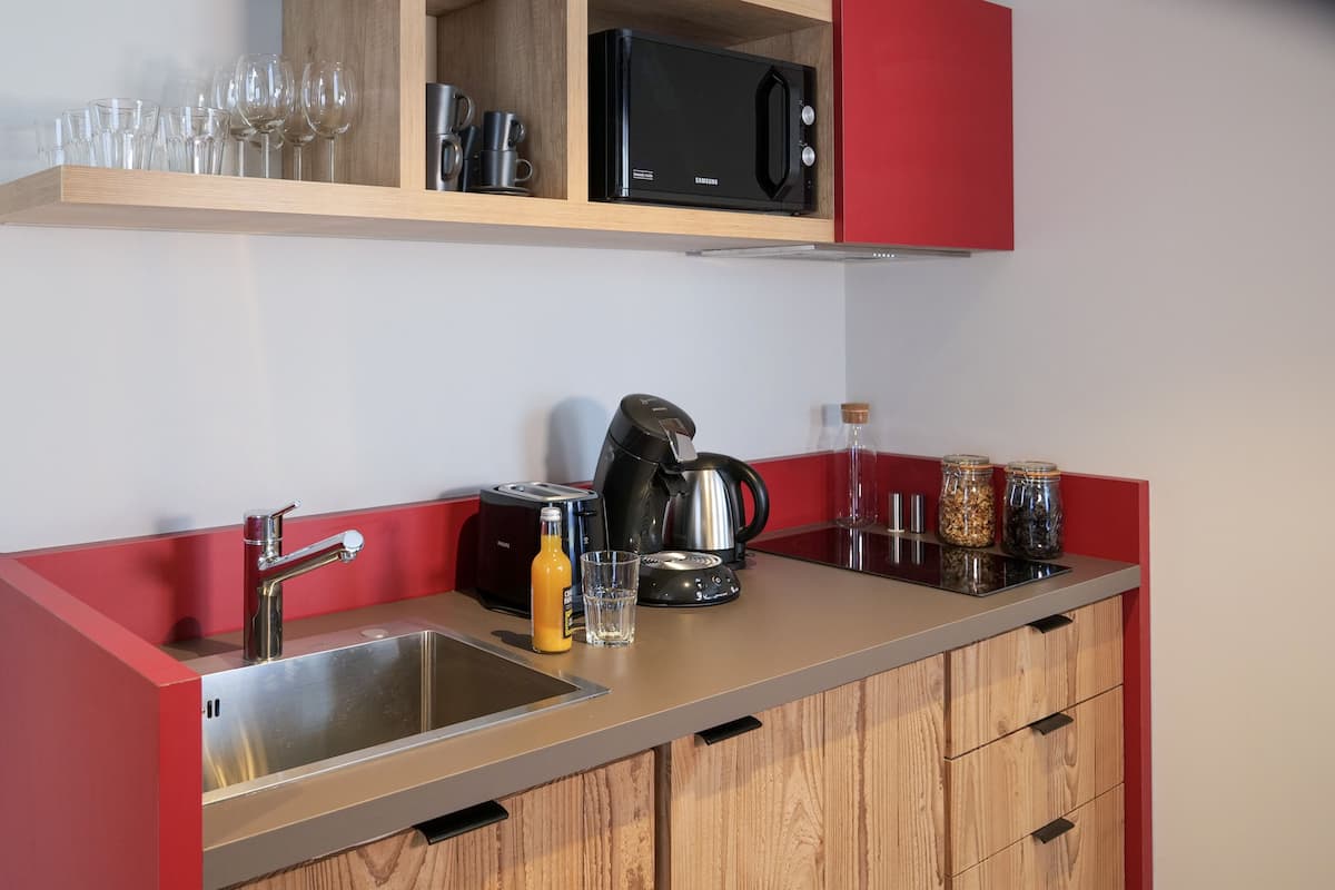 comfort apartment (3 pièces) | private kitchenette