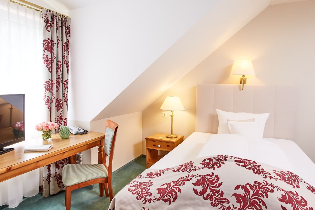 Comfort Single Room