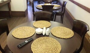 Bao gồm bữa sáng buffet hàng ngày 