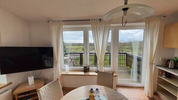 Classic Apartment, 1 Double Bed, Non Smoking, Garden Area (Brahms) | Terrace/patio