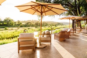 Sundeck - The Last Word Kitara (Bushbuckridge)