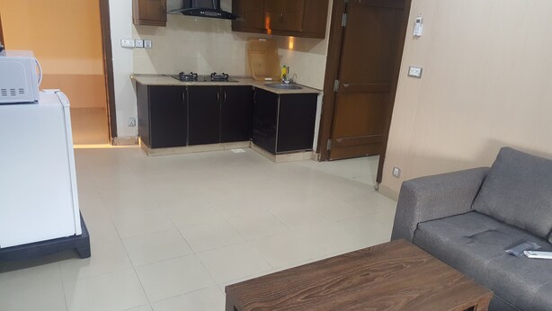 Exclusive Apartment | Private kitchen - Makeen Furnished Apartments (Rawalpindi)
