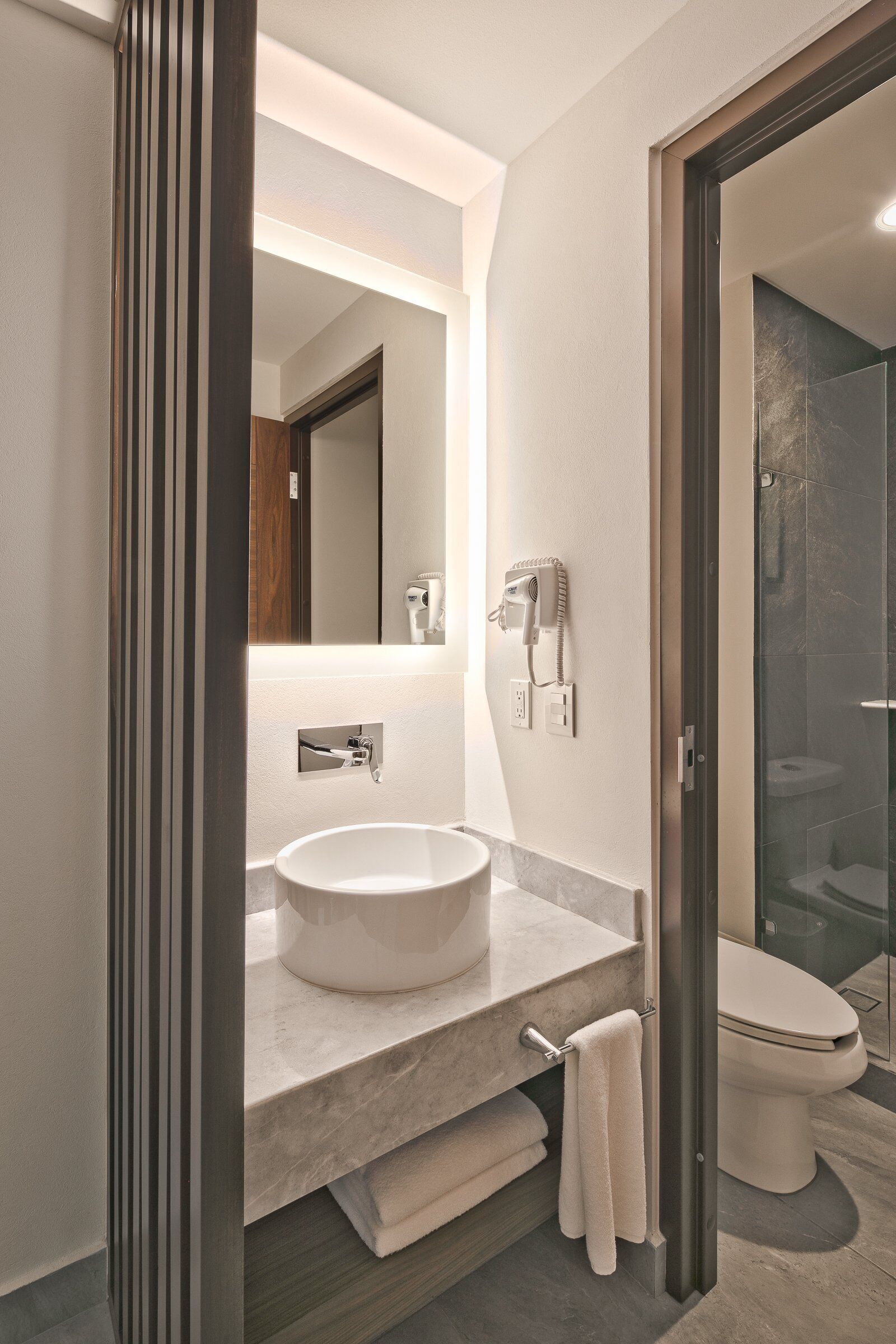 superior room, 1 king bed | in-room safe, iron/ironing board, free wifi, bed sheets