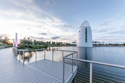 Family-Friendly Home: Heated Pool & Spa: 0.3 Mi Walk to Beach Watch the Rockets!