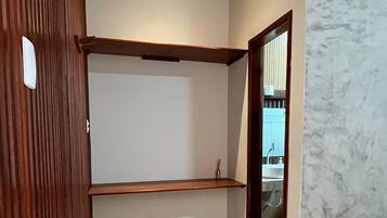 Decoración personalizada, cortinas blackout y ropa de cama