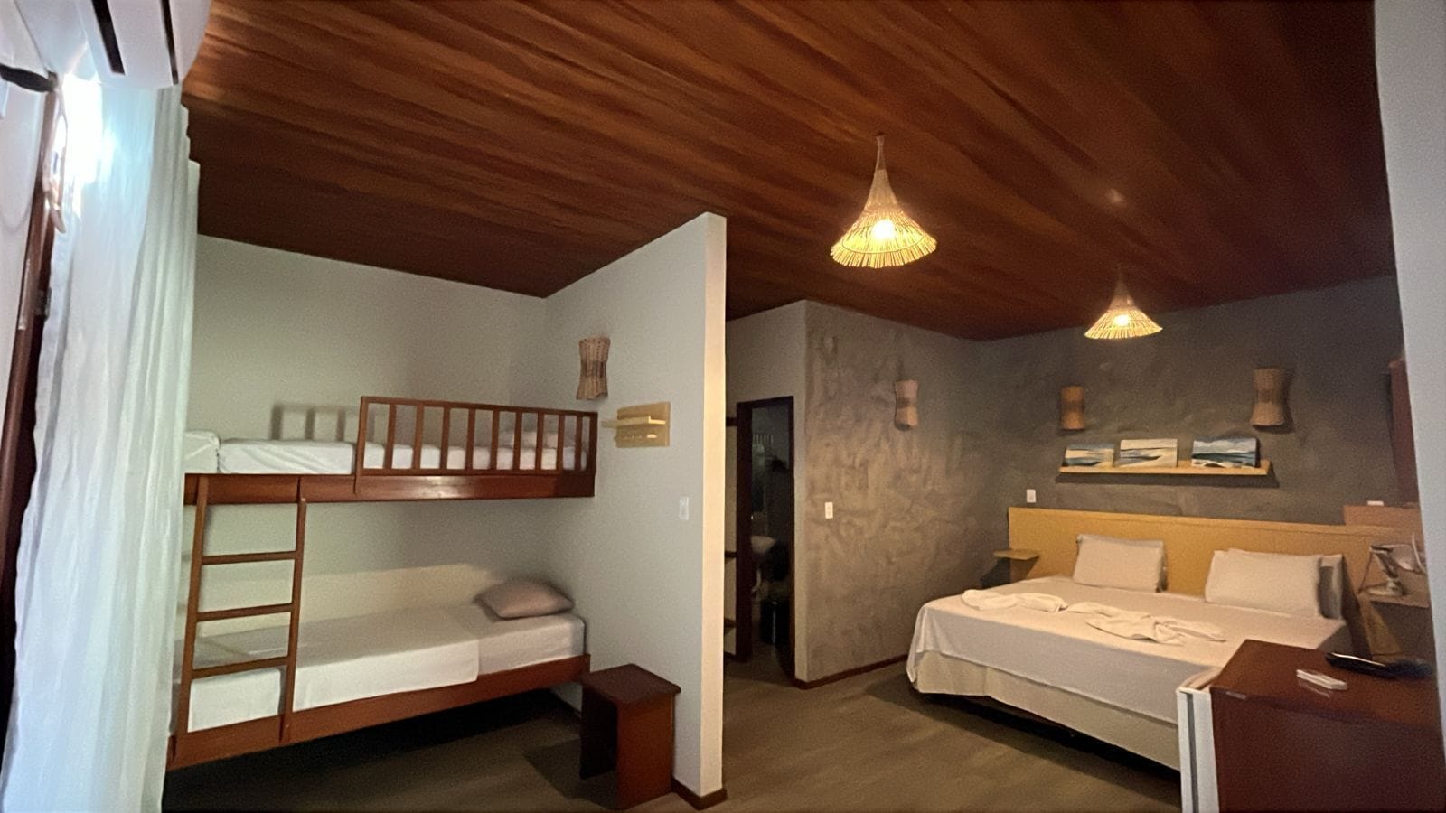 Decoración personalizada, cortinas blackout y ropa de cama 