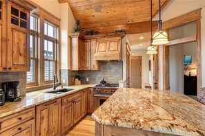 Apartment (2 Bedrooms) | Private kitchen