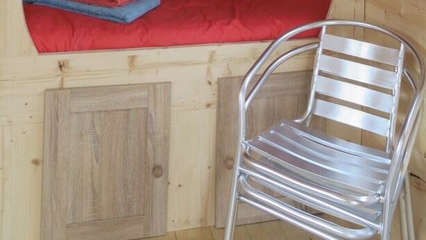 Romantic Room | WiFi (free), bed sheets - L'Oguste (Dieupentale)