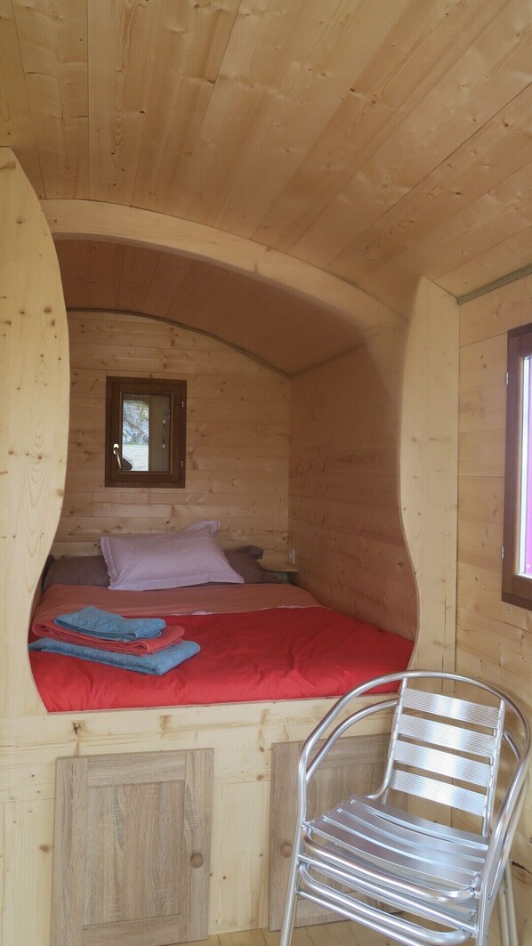 Chambre romantique | AccĂšs au Wi-Fi (inclus), literie fournie