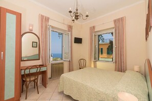 Free WiFi, bed sheets - Hotel Pensione Monti (Casamicciola Terme)