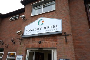 Property entrance - Consort Hotel & Spa (Rotherham)