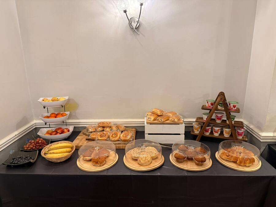 Daily continental breakfast (GBP 9 per person)