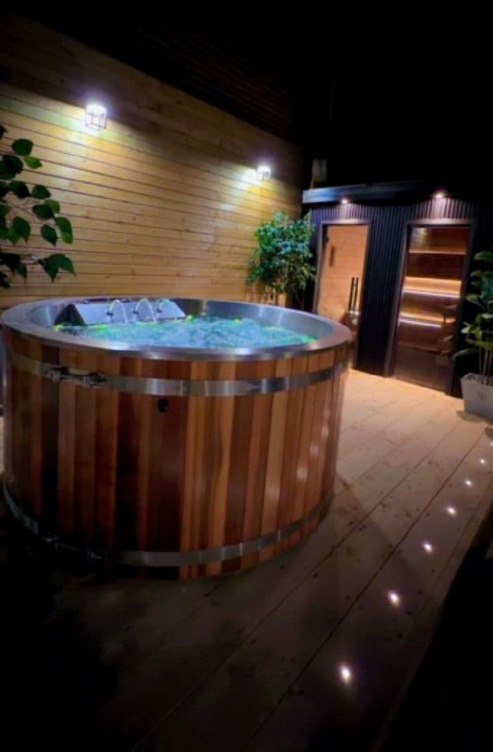 Bain à remous extérieur