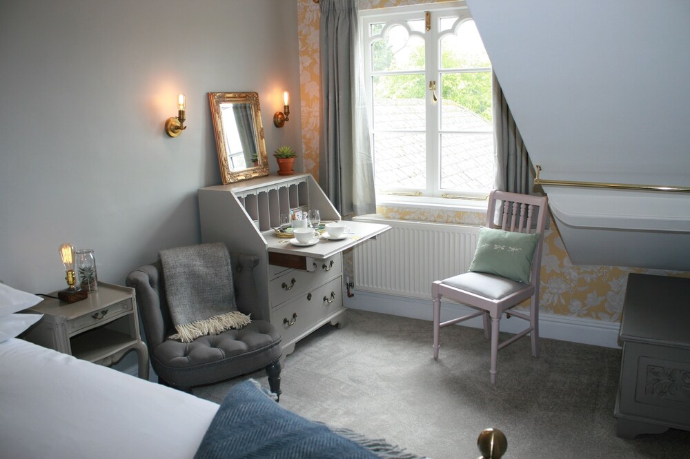 Encantadora suite de 1 dormitorio en el alero.