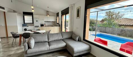 Fernseher, Netflix, DVD-Player, Streaming-Dienste