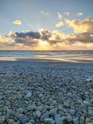 Tæt på stranden