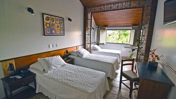 Family Room | Premium bedding, minibar, desk, laptop workspace