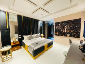 Premium bedding, in-room safe, desk, soundproofing