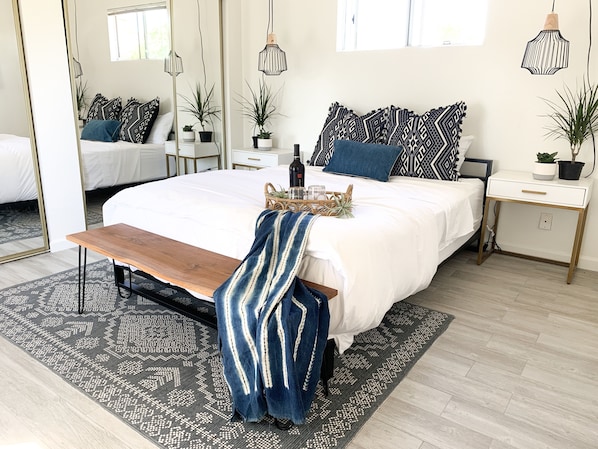 1 bedroom, WiFi, bed sheets