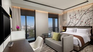 Standard Room, 1 King Bed, Club lounge access - Crowne Plaza Wuzhen by IHG (Jiaxing)