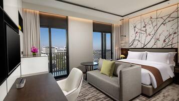 Standardzimmer, 1 King-Bett, Zutritt zur Club Lounge | Hochwertige Bettwaren, Daunenbettdecken, Minibar, Zimmersafe