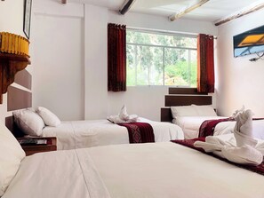 8 bedrooms, WiFi