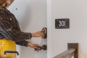 Interior entrance - Hancock House (Louisville)