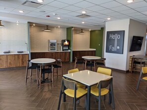 Free daily continental breakfast