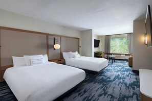 Suite, Multiple Beds | Desk, laptop workspace, iron/ironing board, free WiFi