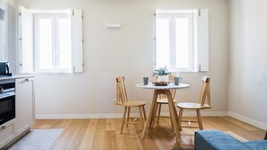 Panoramic Apartment, 2 Bedrooms, Balcony, River View (4) | Living area