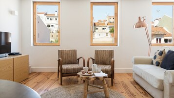 Apartment, 2 Bedrooms (3) | Living area | Flat-screen TV