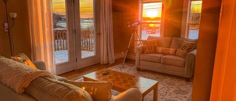 Älytelevisio, kirjoja, stereot