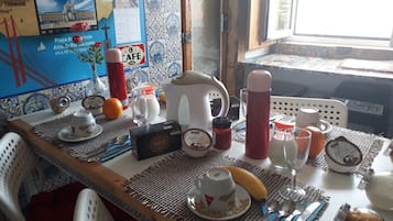 Bữa sáng nấu theo yêu cầu hàng ngày với phụ phí nhỏ