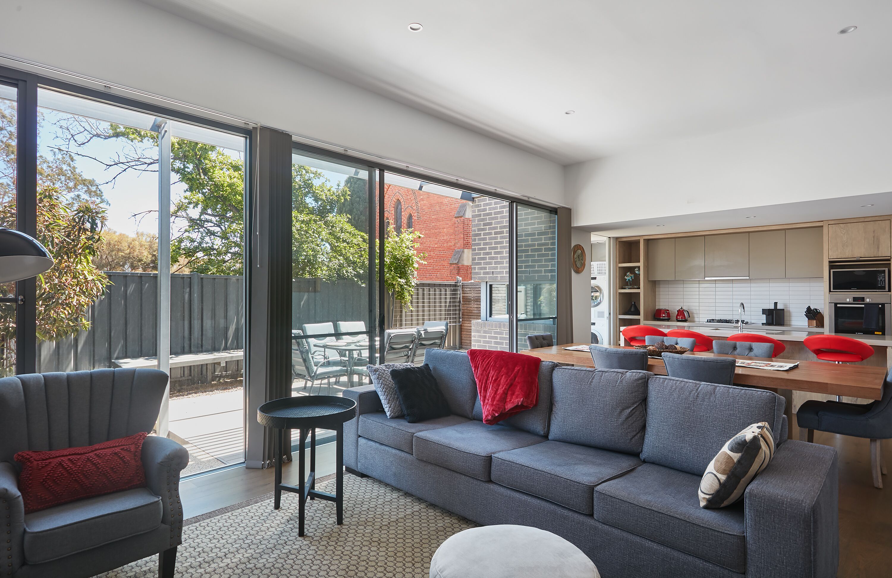 Executive Style, Family/Pet* Friendly close to CBD