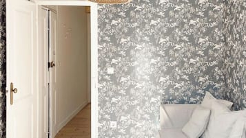 Family Apartment | Living area | Flat-screen TV