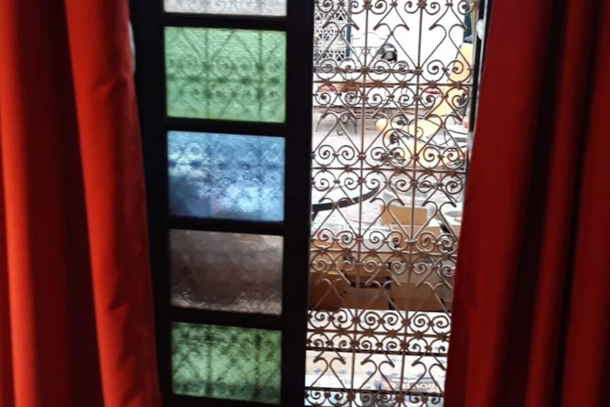 Room (Hibiscus) | Iron/ironing board (on request), WiFi (free), bed sheets