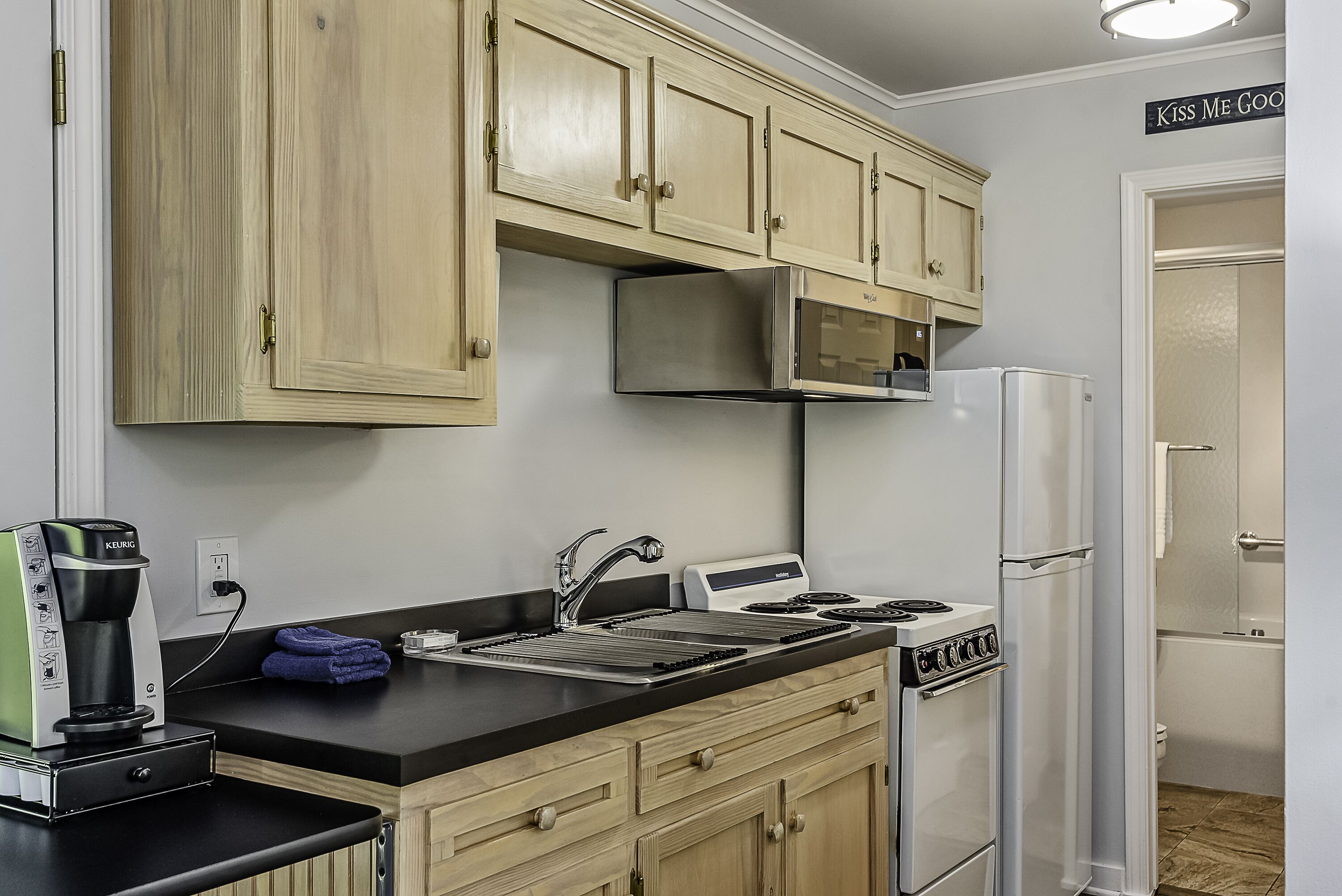 Aspen@The Woods Cabins - Charming cabin 5 minute walk to downtown Eureka Springs