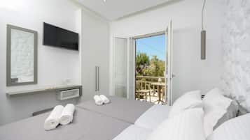 In-room safe, individually furnished, soundproofing, iron/ironing board