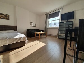 Interior - Studio Apartment in South Kensington 14 (London)