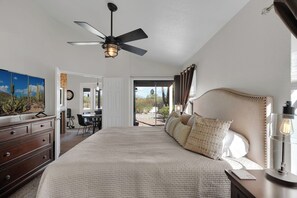 2 bedrooms, desk, free WiFi, bed sheets